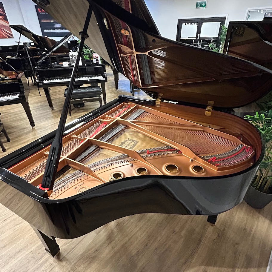 Yamaha C1 Grand Piano in Polished Ebony: Serial No: 6158817 | Second Hand
