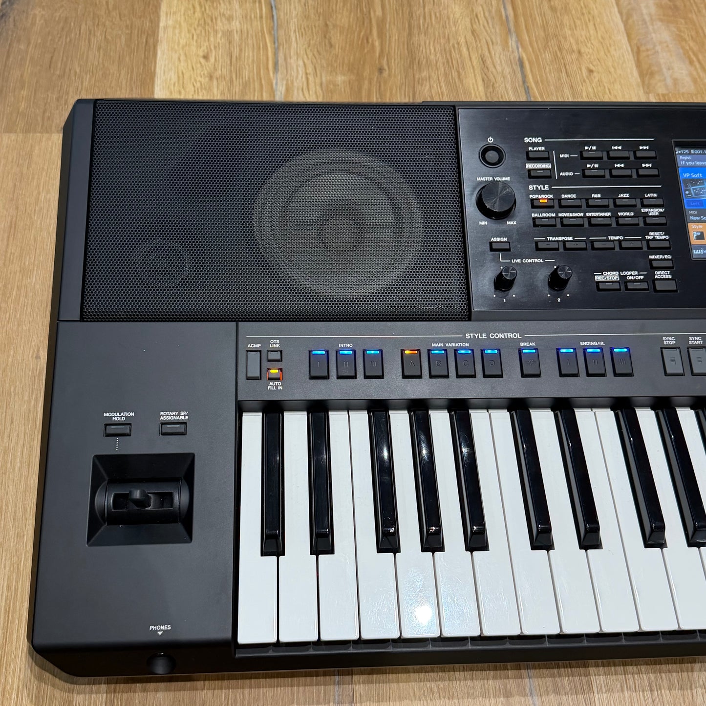 Yamaha PSR-SX900 Keyboard; Secial No: ECDY01119 | Second Hand