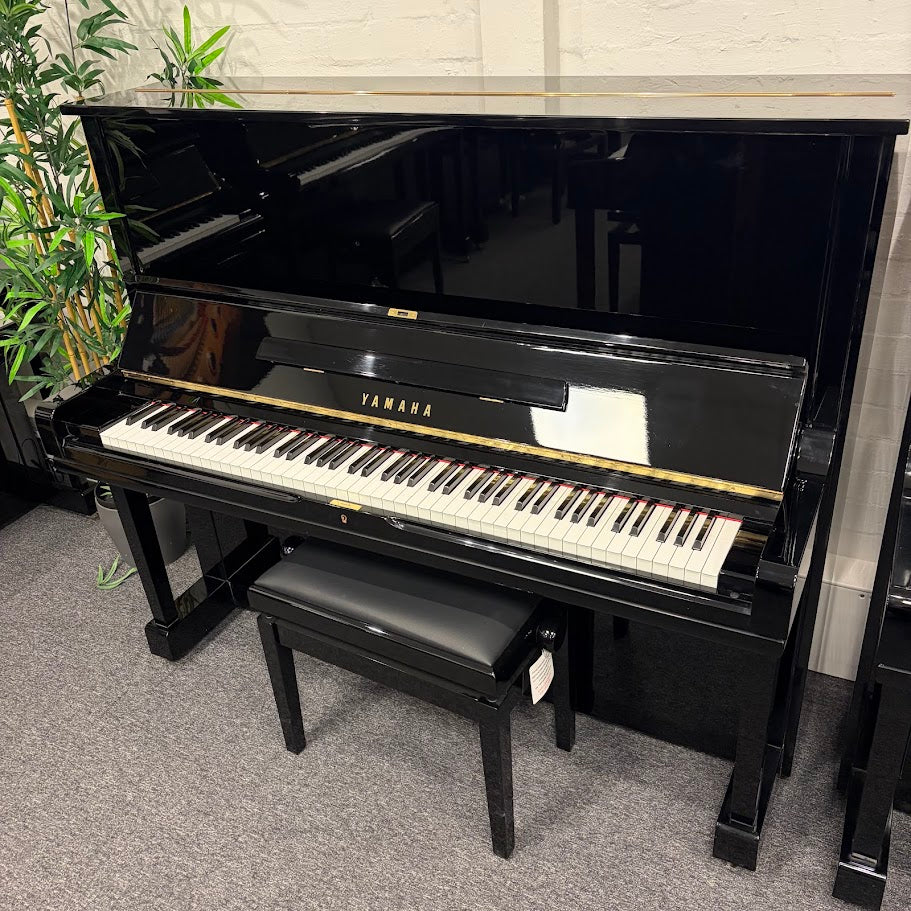 Yamaha U3 Upright Piano in Polished Black: Serial No: H2019707 | Second Hand