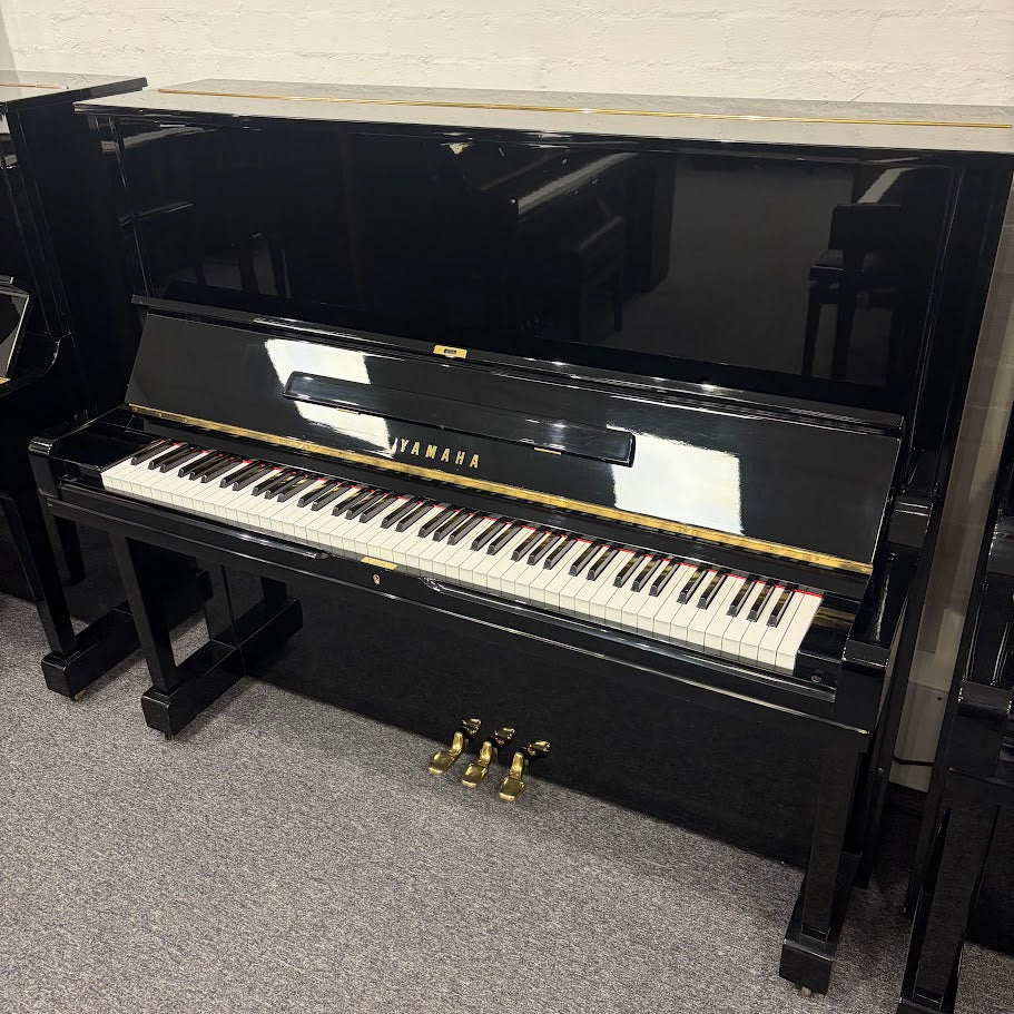 Yamaha U3 Upright Piano in Polished Ebony: Serial No: H1819495 | Second Hand