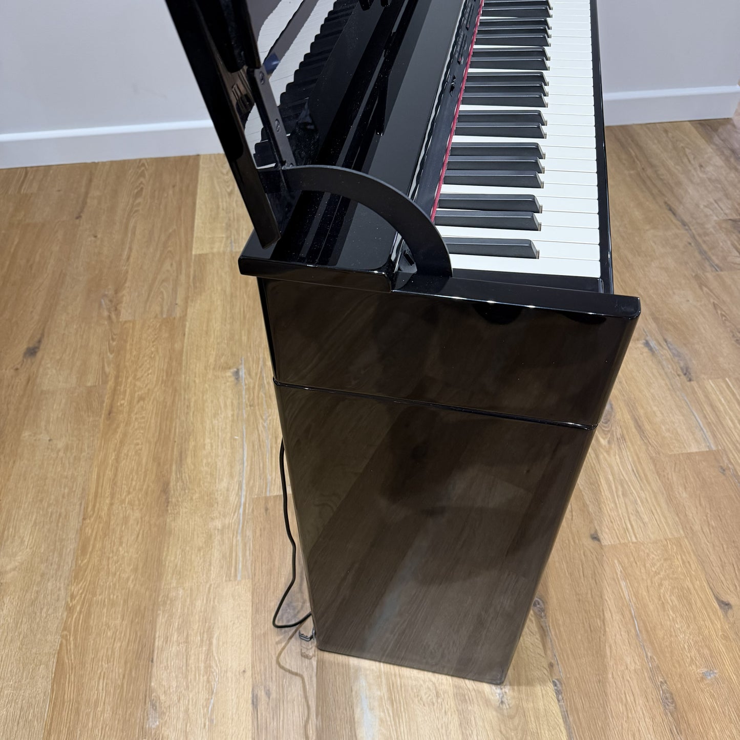 Roland DP990RF Polished Ebony Digital Piano, Inc Maching Stool; Serial No: Z4B4795 | Second Hand