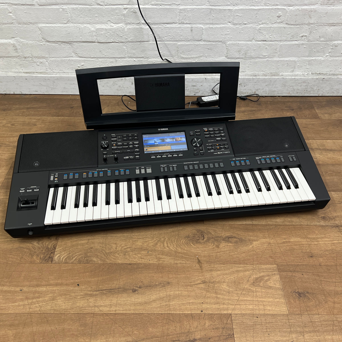Yamaha PSR SX720 Arranger Keyboard Workstation; Serial No: BCEZ01045 | Second Hand