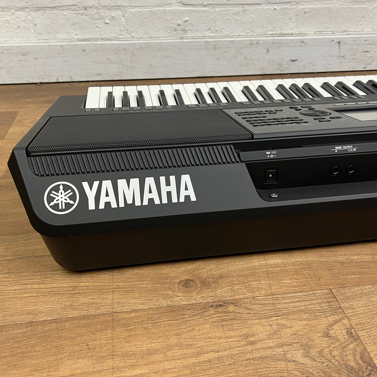 Yamaha PSR SX720 Arranger Keyboard Workstation; Serial No: BCEZ01045 | Second Hand