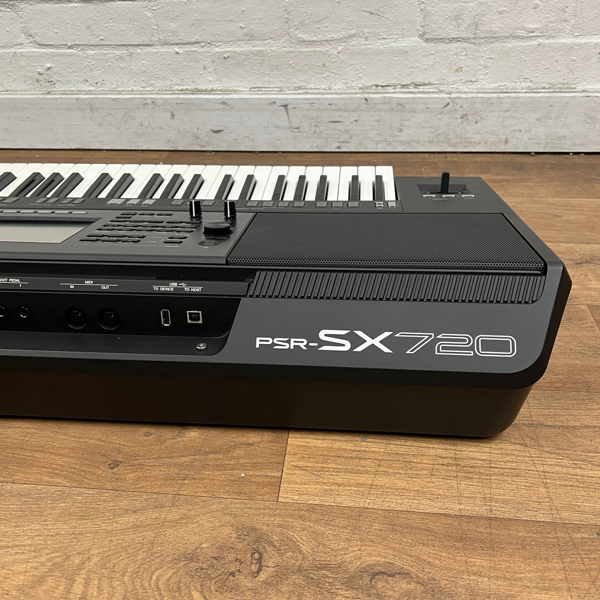 Yamaha PSR SX720 Arranger Keyboard Workstation; Serial No: BCEZ01045 | Second Hand