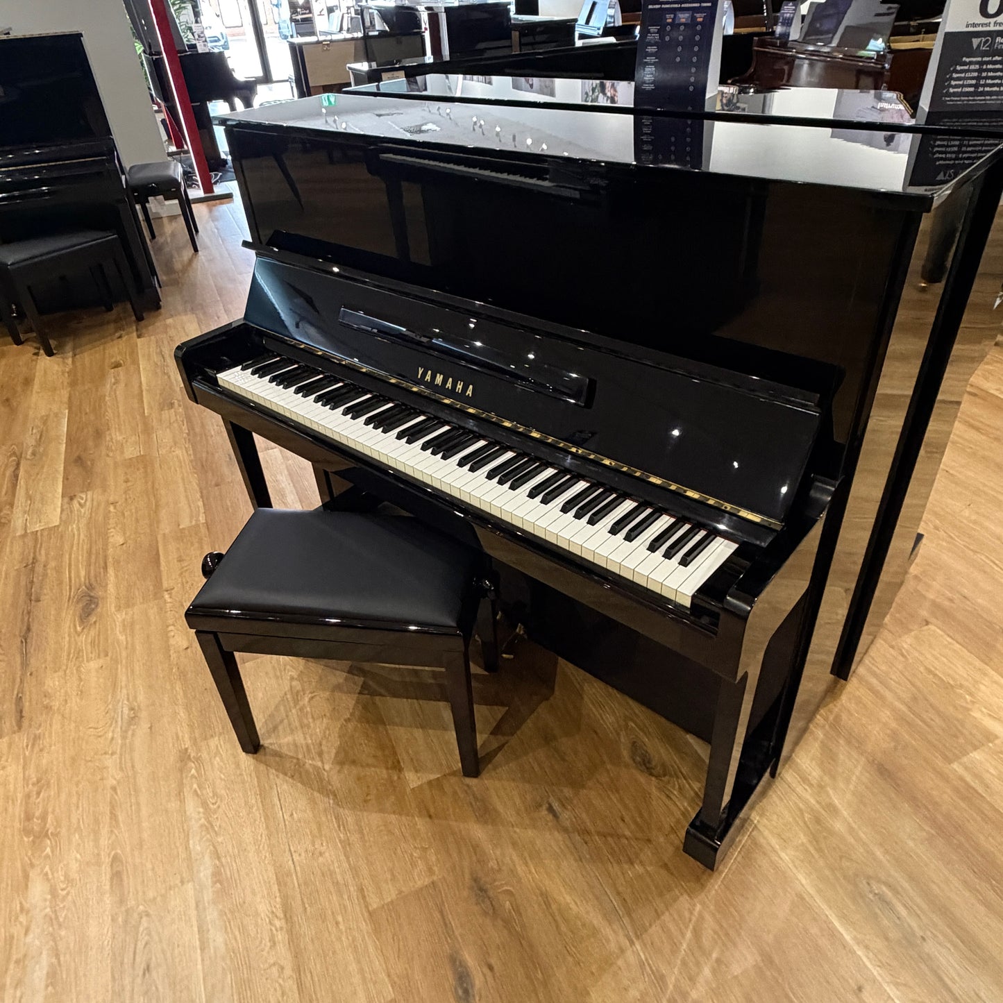 Yamaha U10 B1 Upright Piano in Polished Black: Serial No: 4391720 | Second Hand