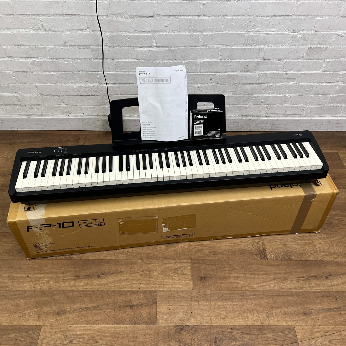 Roland FP10 Portable Piano; Serial No: Z7J5549 | Second Hand