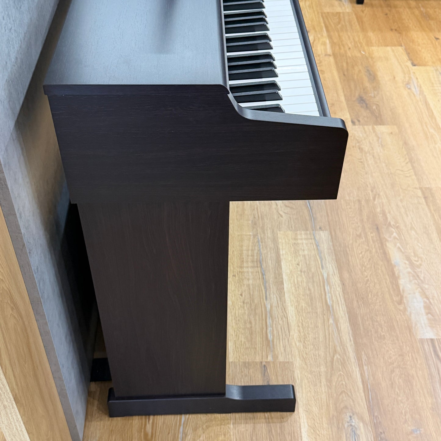 Yamaha YDP165 Rosewood Digital Piano; Serial No: BCFL01007; Ex Display Model; 3 Year Warranty