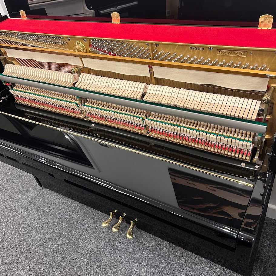 Samick JS043 Upright Piano: Serial No: 985193 | Second Hand