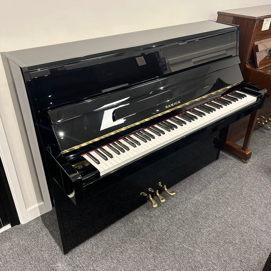 Samick JS043 Upright Piano: Serial No: 985193 | Second Hand