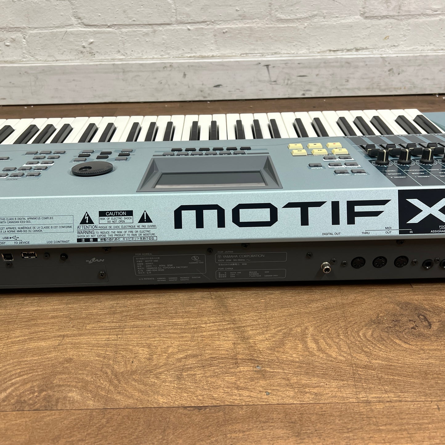Yamaha MOTIF XS6 Workstation Synth; Serial No: GBRACK01005 | Second Hand