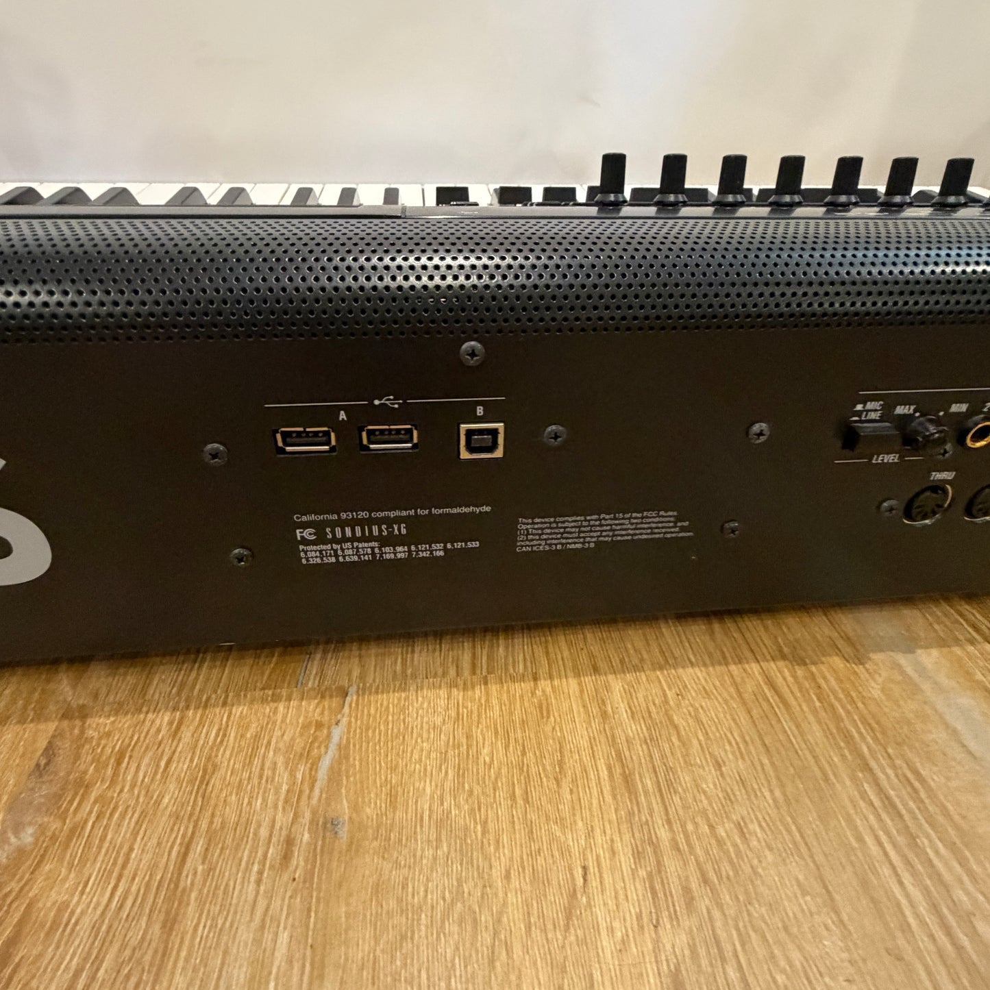 Korg Kronos 2 88 Music Workstation; Serial No: 205114 | Second Hand