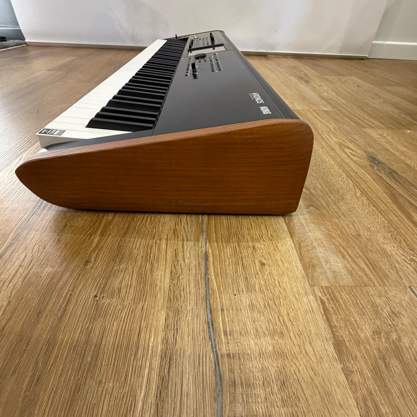 Korg Kronos 2 88 Music Workstation; Serial No: 205114 | Second Hand