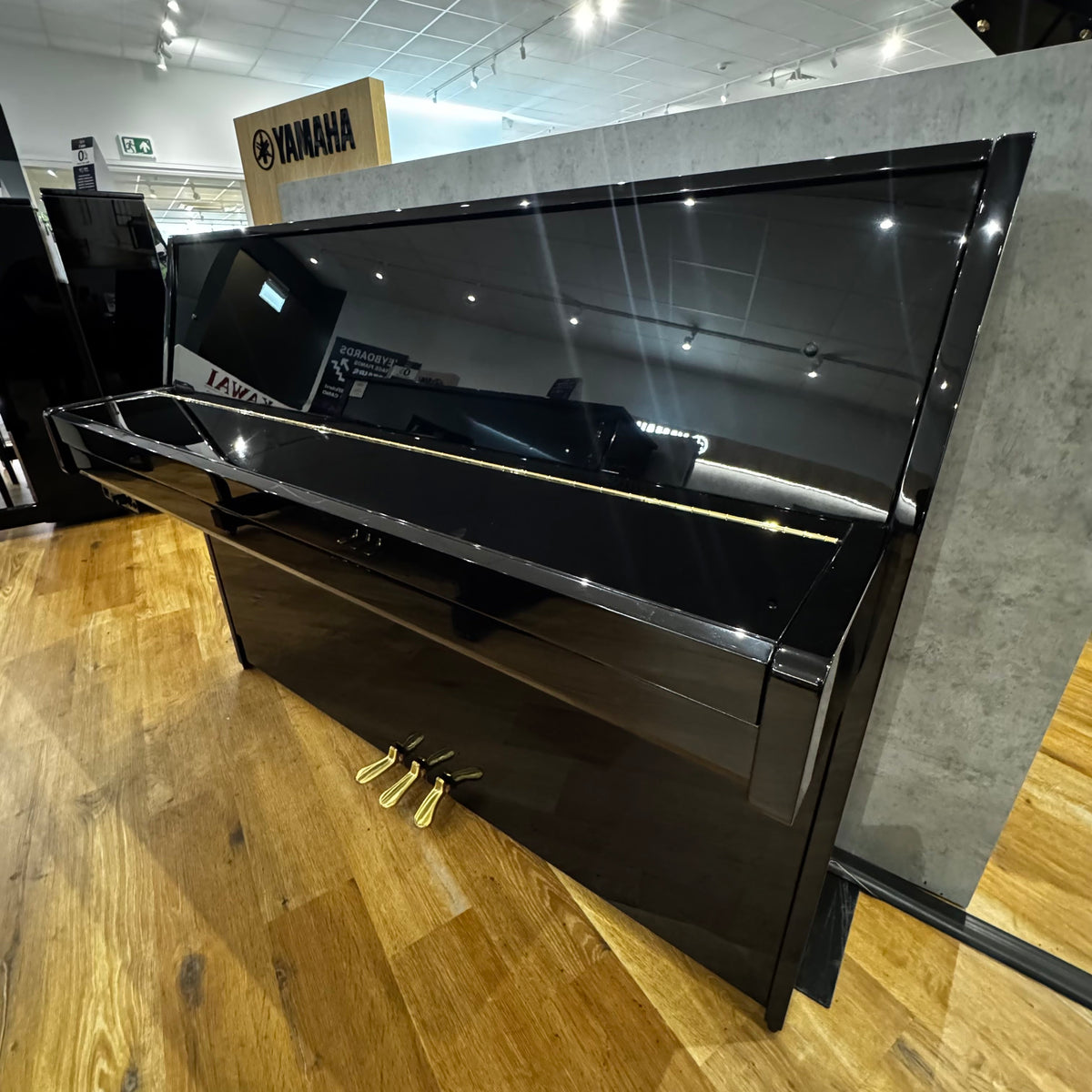 Yamaha B1 SG2 Upright Piano in Polished Ebony: Serial No: J31283380 | Second Hand