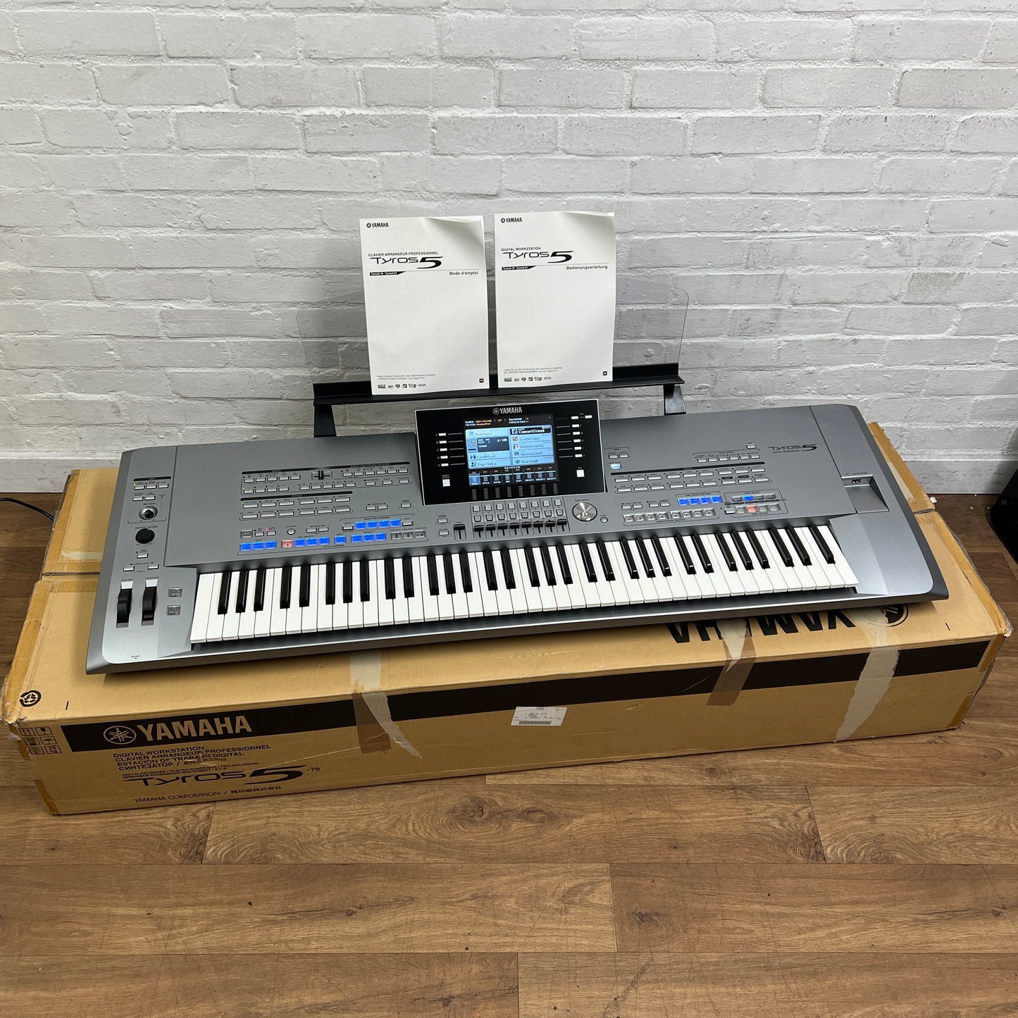 Yamaha Tyros 5 76 Keyboard; Serial No EAUX01049 | Second Hand