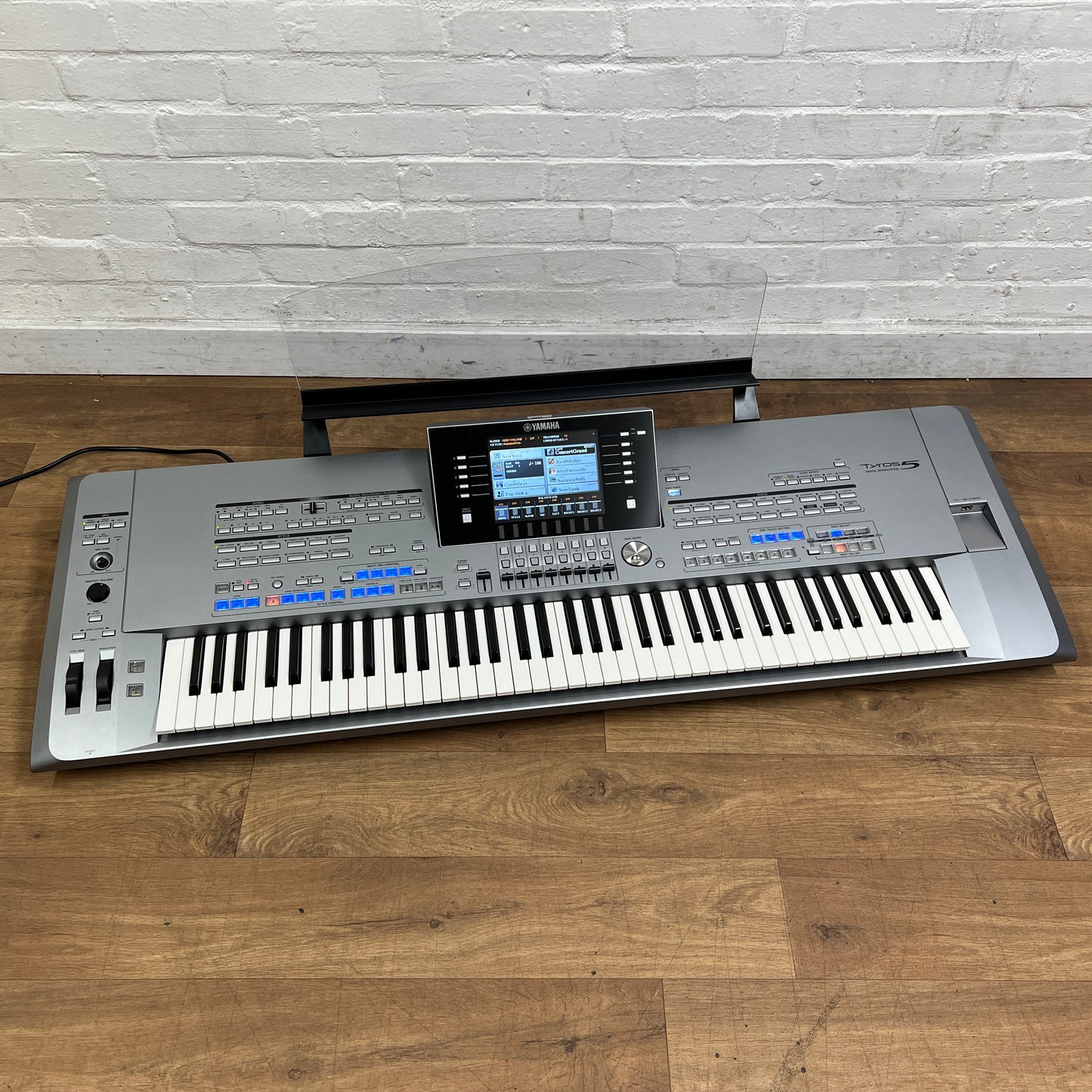 Yamaha Tyros 5 76 Keyboard; Serial No EAUX01049 | Second Hand
