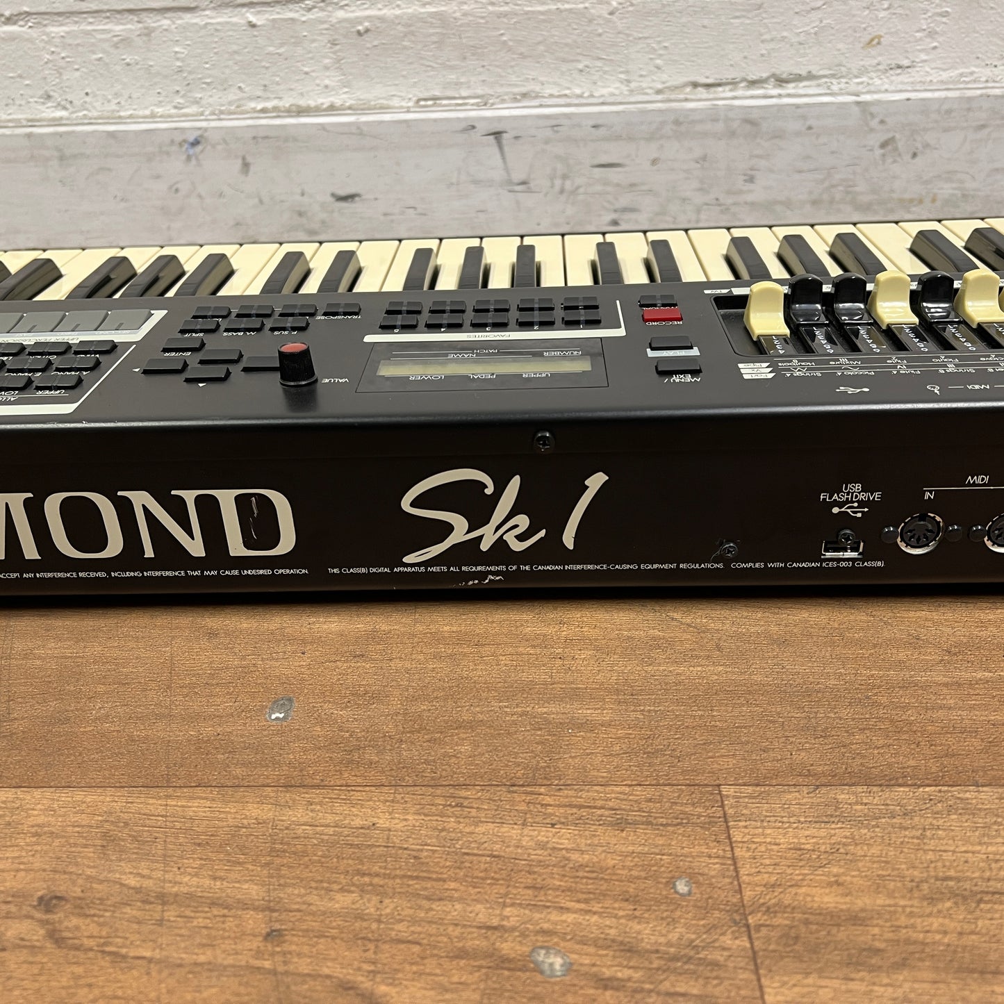 Hammond SK1 73 Stage Keyboard Serial No: 13090142 | Second Hand