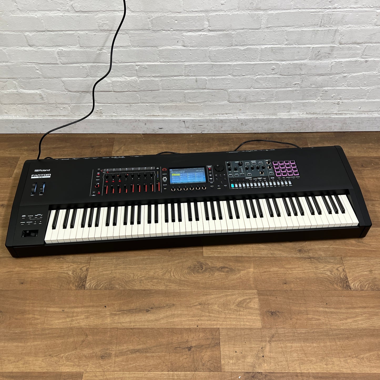 Roland Fantom 8 EX Workstation Synth; Serial No: Z0R0440 | Second Hand