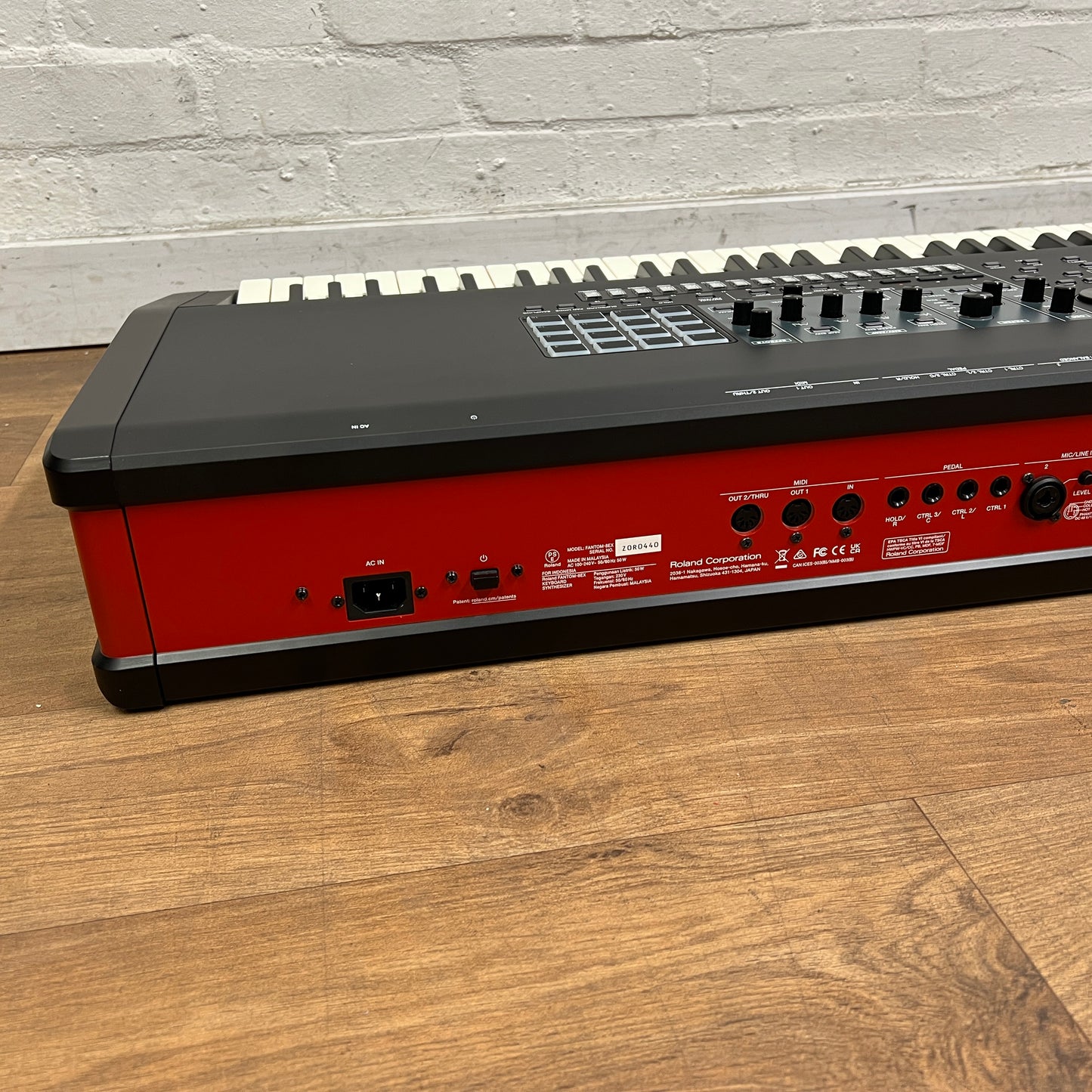 Roland Fantom 8 EX Workstation Synth; Serial No: Z0R0440 | Second Hand
