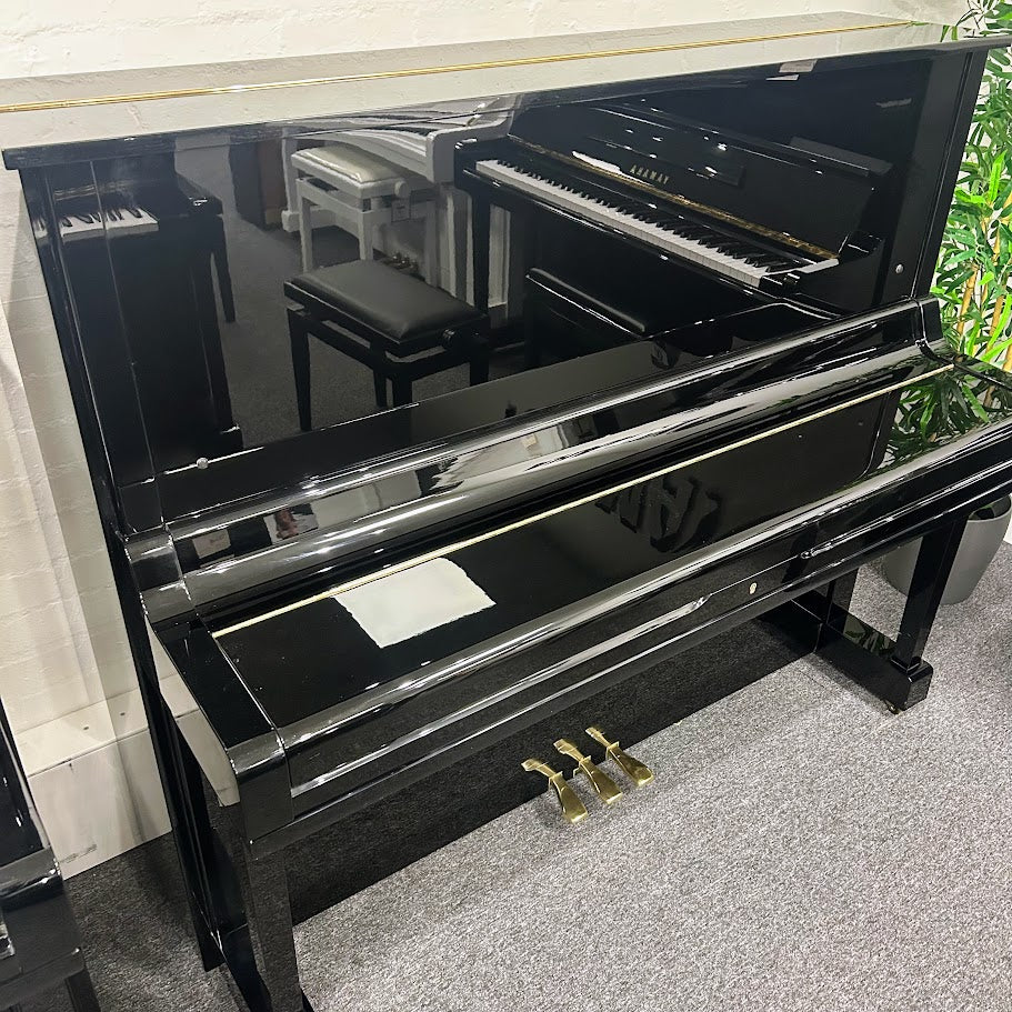 Yamaha U3 Upright Piano In Polished Ebony: Serial No: M3442523 | Second Hand