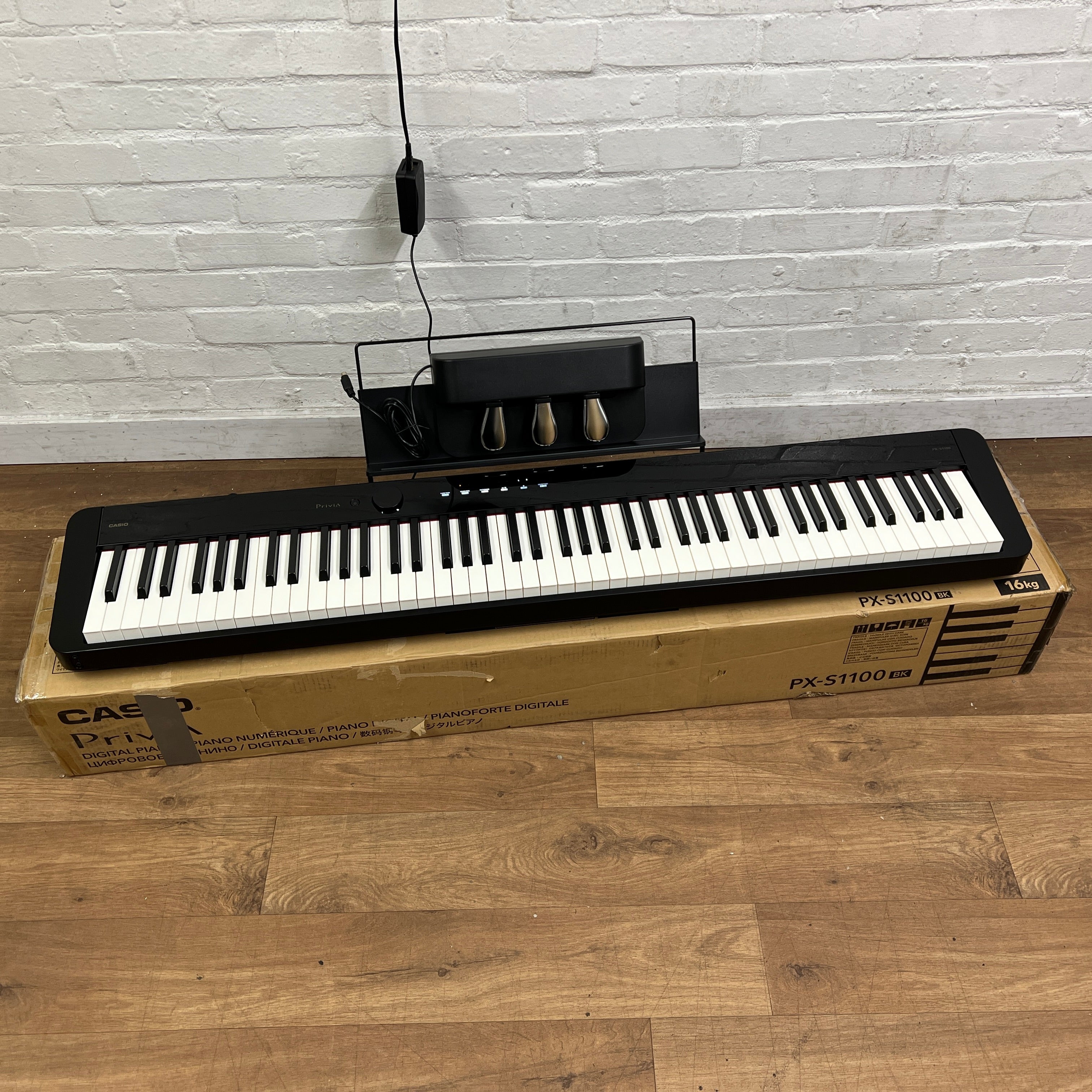 Casio PXS1100BK Black Privia Portable Digital Piano CASIO Privia