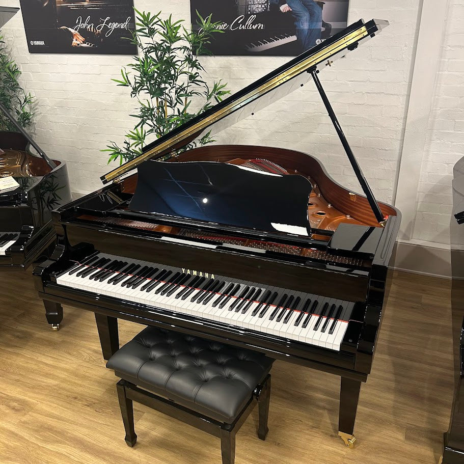 Yamaha GC2 Grand Piano; Polished Ebony: Serial No: 6352841 | Second Hand