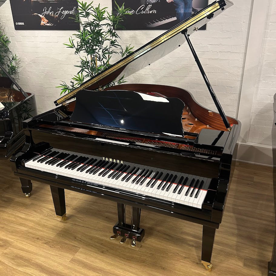 Yamaha GC2 Grand Piano; Polished Ebony: Serial No: 6352841 | Second Hand