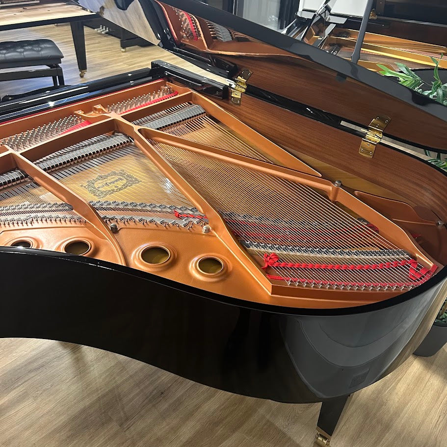Yamaha GC2 Grand Piano; Polished Ebony: Serial No: 6352841 | Second Hand