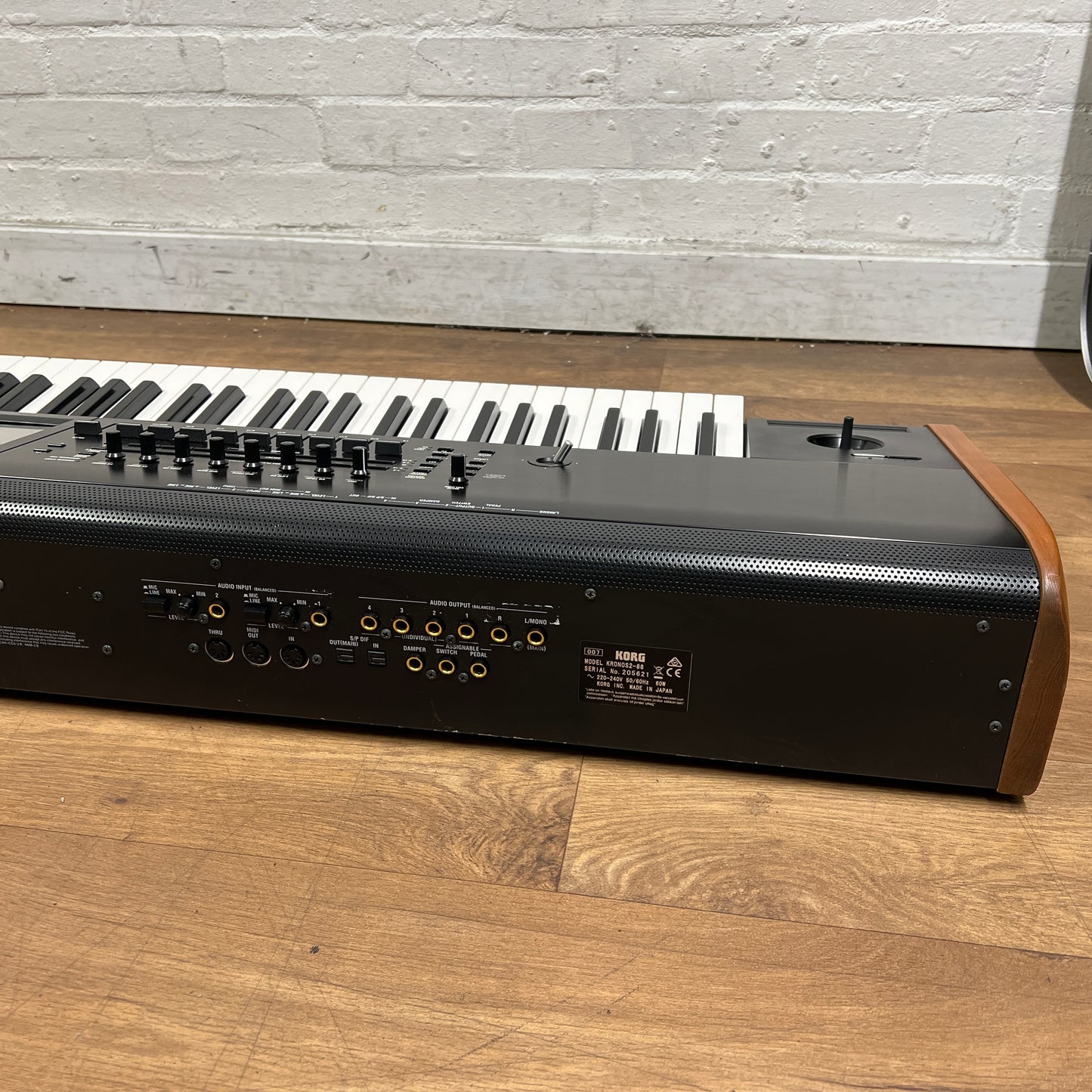 Korg Kronos 2 88 Music Workstation Serial No: 205621 | Second Hand