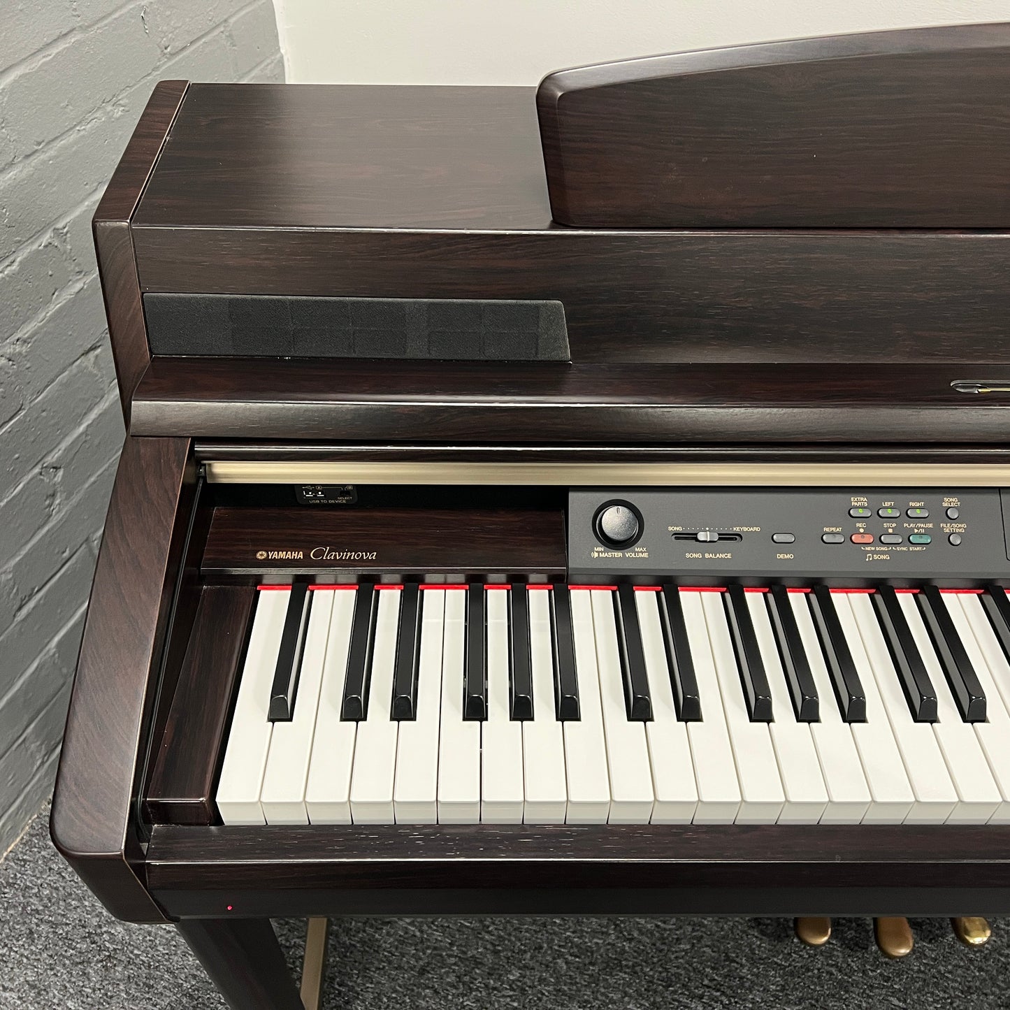 Yamaha CLP270 Rosewood Digital Piano With Matching Stool; Serial No: GBRCNI01008 | Second Hand