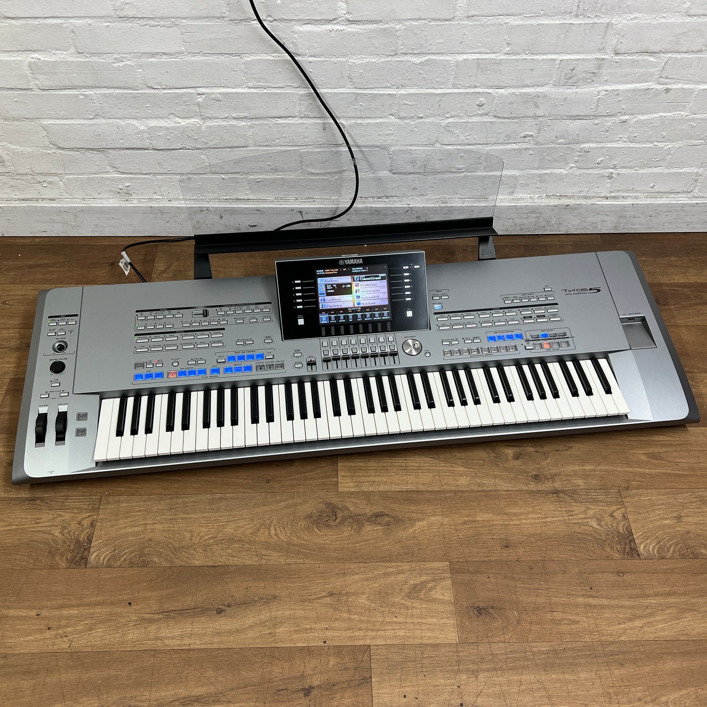 Yamaha Tyros 5 76 Keyboard With Speaker System; Serial No: BAVY01005 | Second Hand