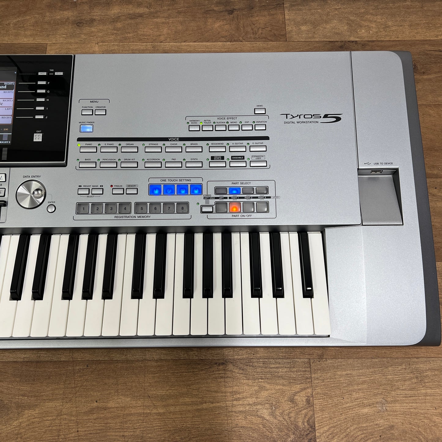 Yamaha Tyros 5 76 Keyboard With Speaker System; Serial No: BAVY01005 | Second Hand