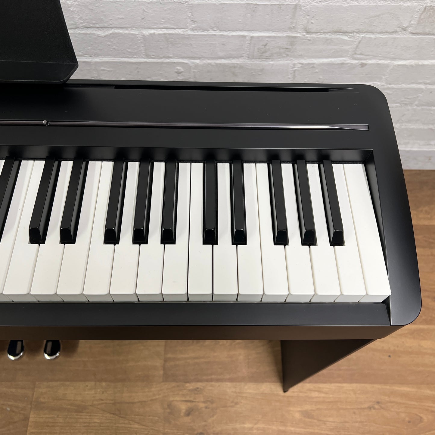Kawai ES120 Portable Piano Black, Inc Stand & Triple Pedal Unit; Serial No: G880354 | Second Hand