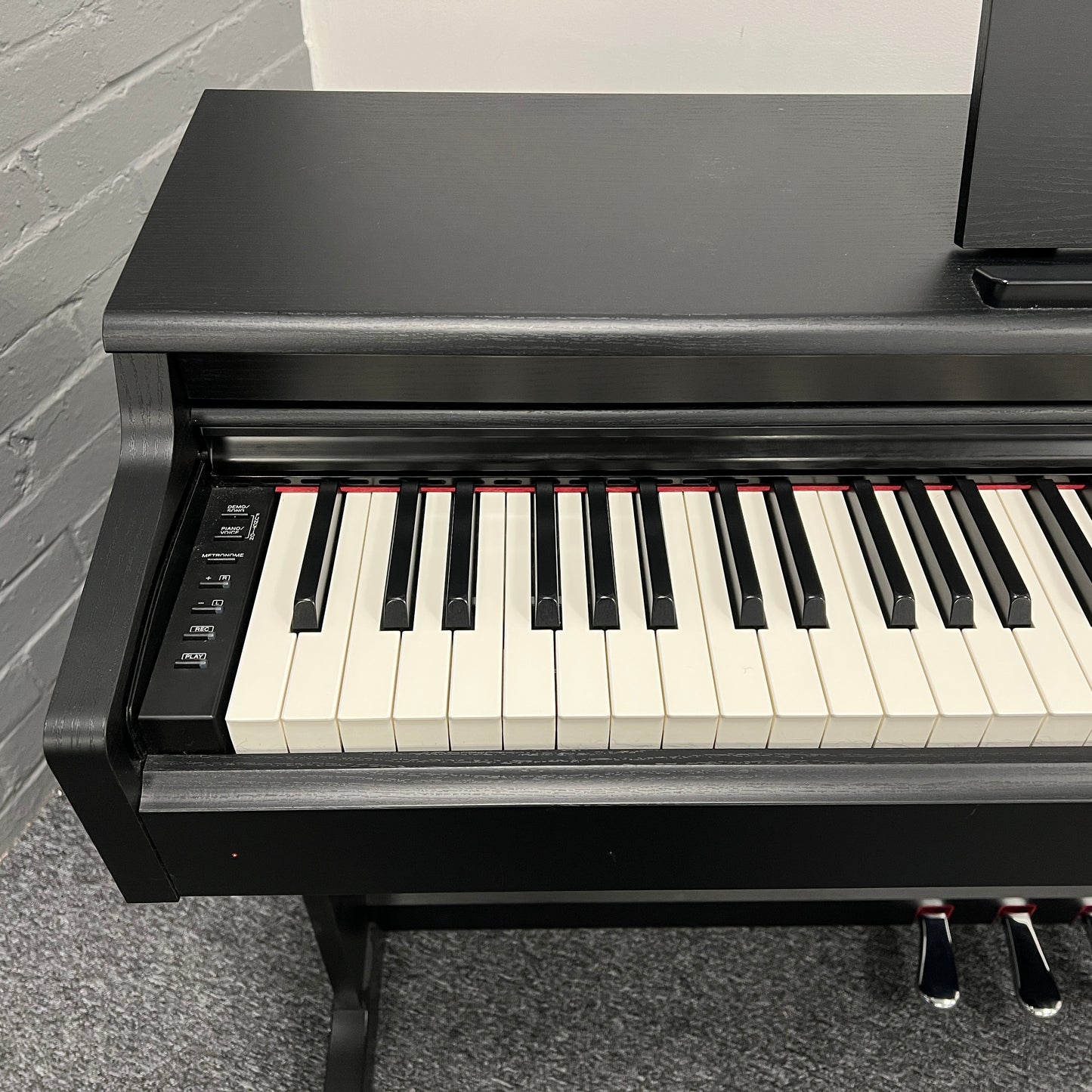 Yamaha YDP164B Digital Piano Digital Piano, Black; Serial No: BCZH01153 | Second Hand
