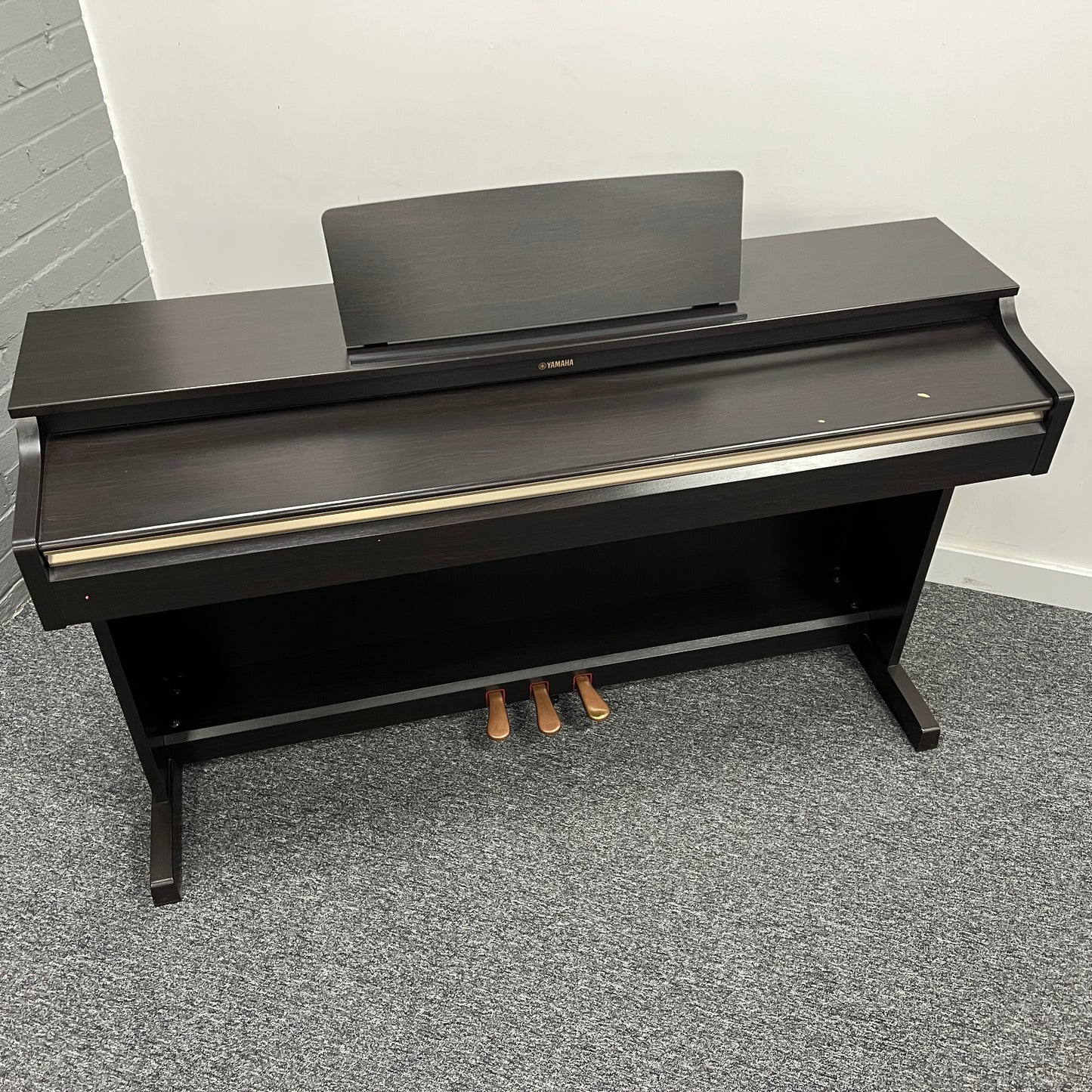 Yamaha YDP162R Rosewood Digital Piano; Serial No: BCTM01047 | Second Hand