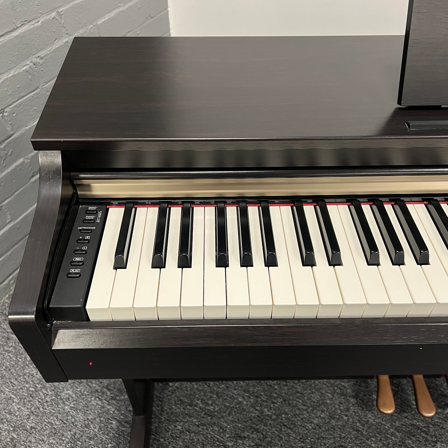 Yamaha YDP162R Rosewood Digital Piano; Serial No: BCTM01047 | Second Hand