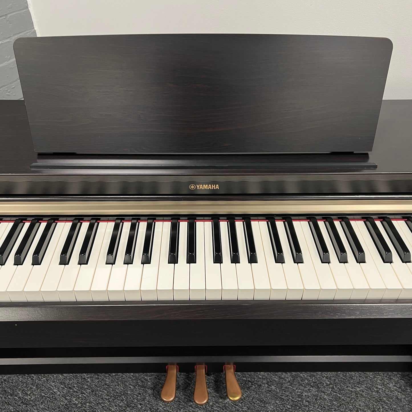 Yamaha YDP162R Rosewood Digital Piano; Serial No: BCTM01047 | Second Hand