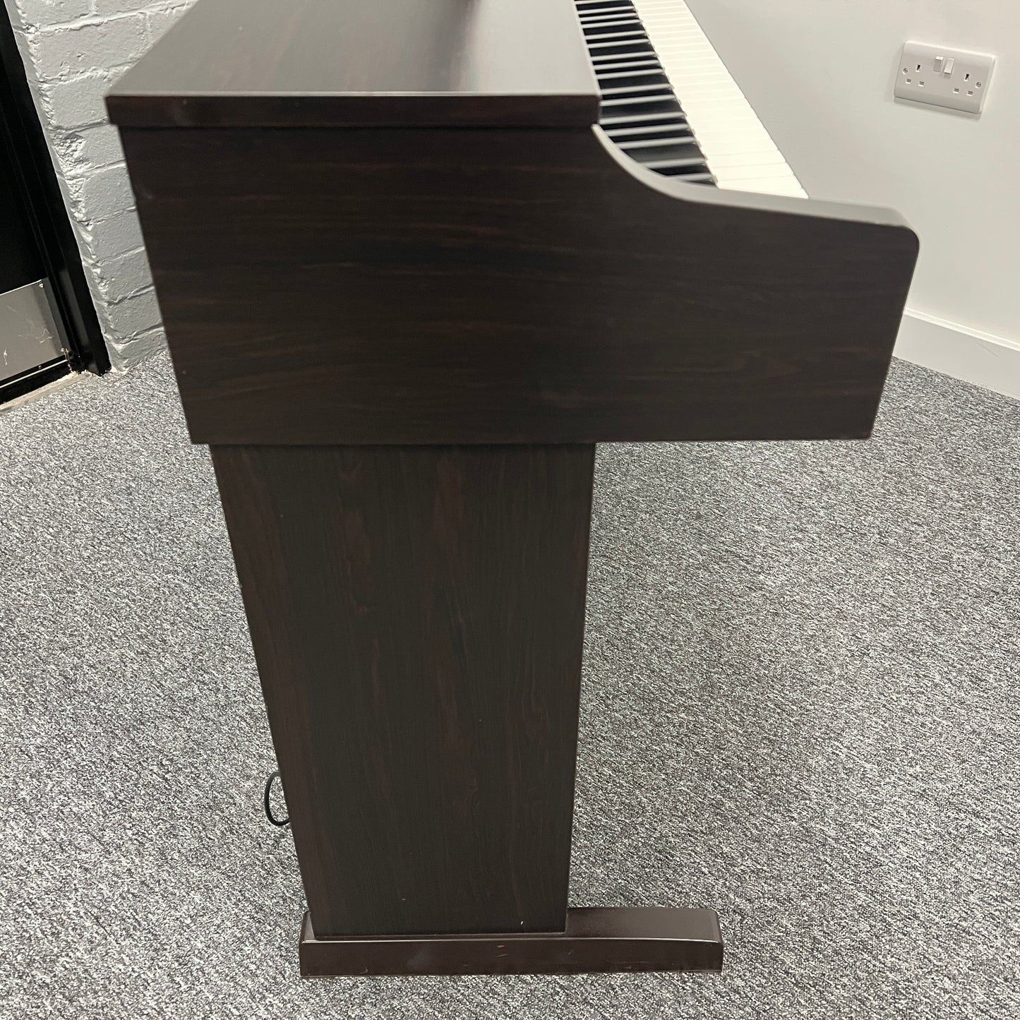 Yamaha YDP162R Rosewood Digital Piano; Serial No: BCTM01047 | Second Hand