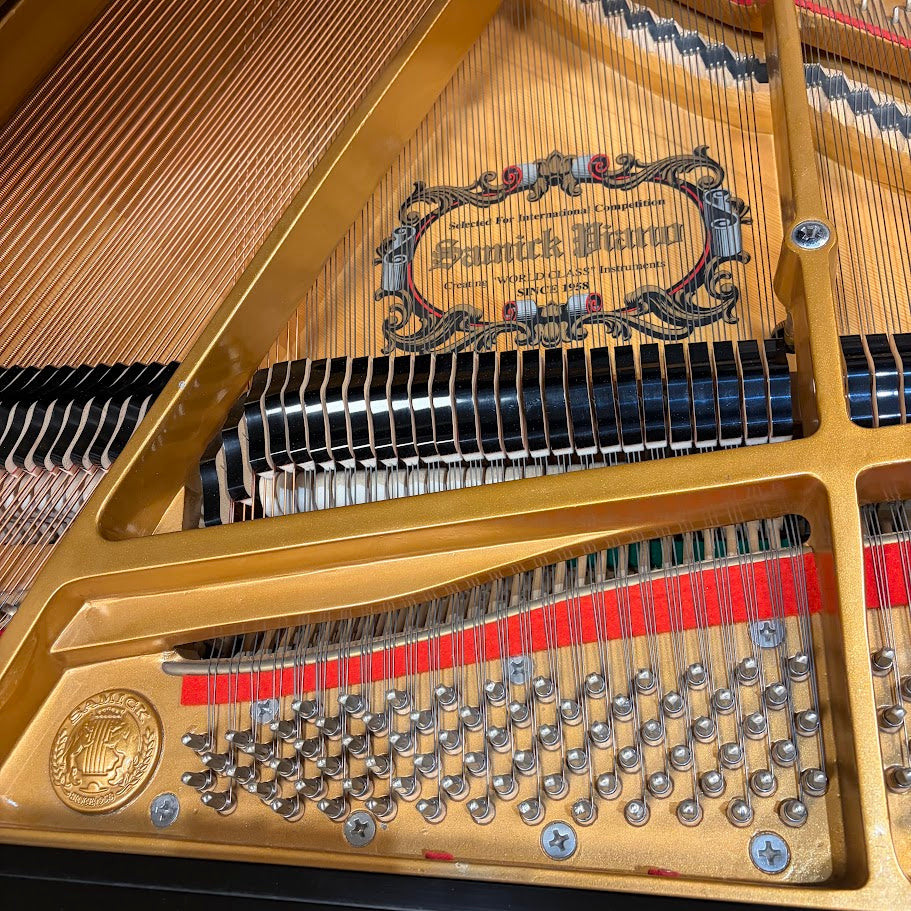 Samick SIG47 Baby Grand Piano in Polished Ebony: Serial No: IJNCG0068 | Second Hand