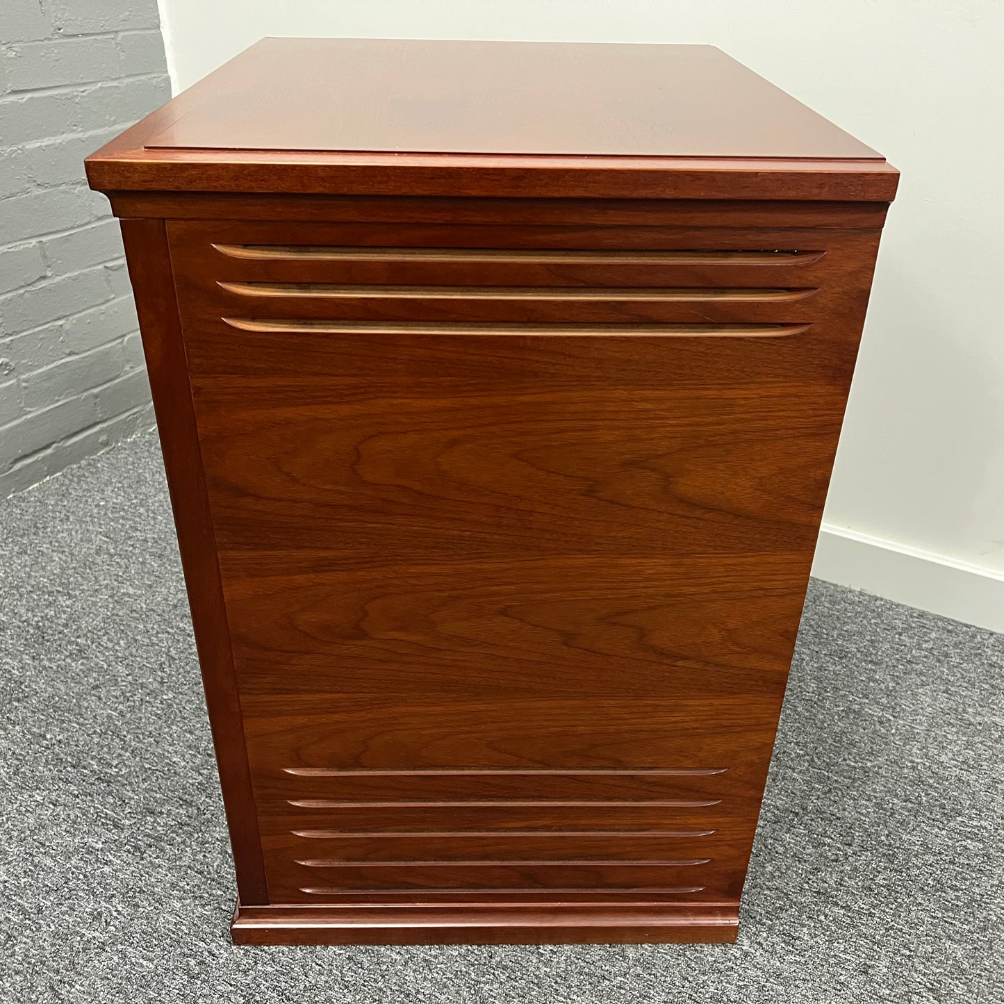Hammond Leslie 3300W Rotary Speaker, Wood, Incl 11 Pin Cable; Serial No: 19100239 | Second Hand