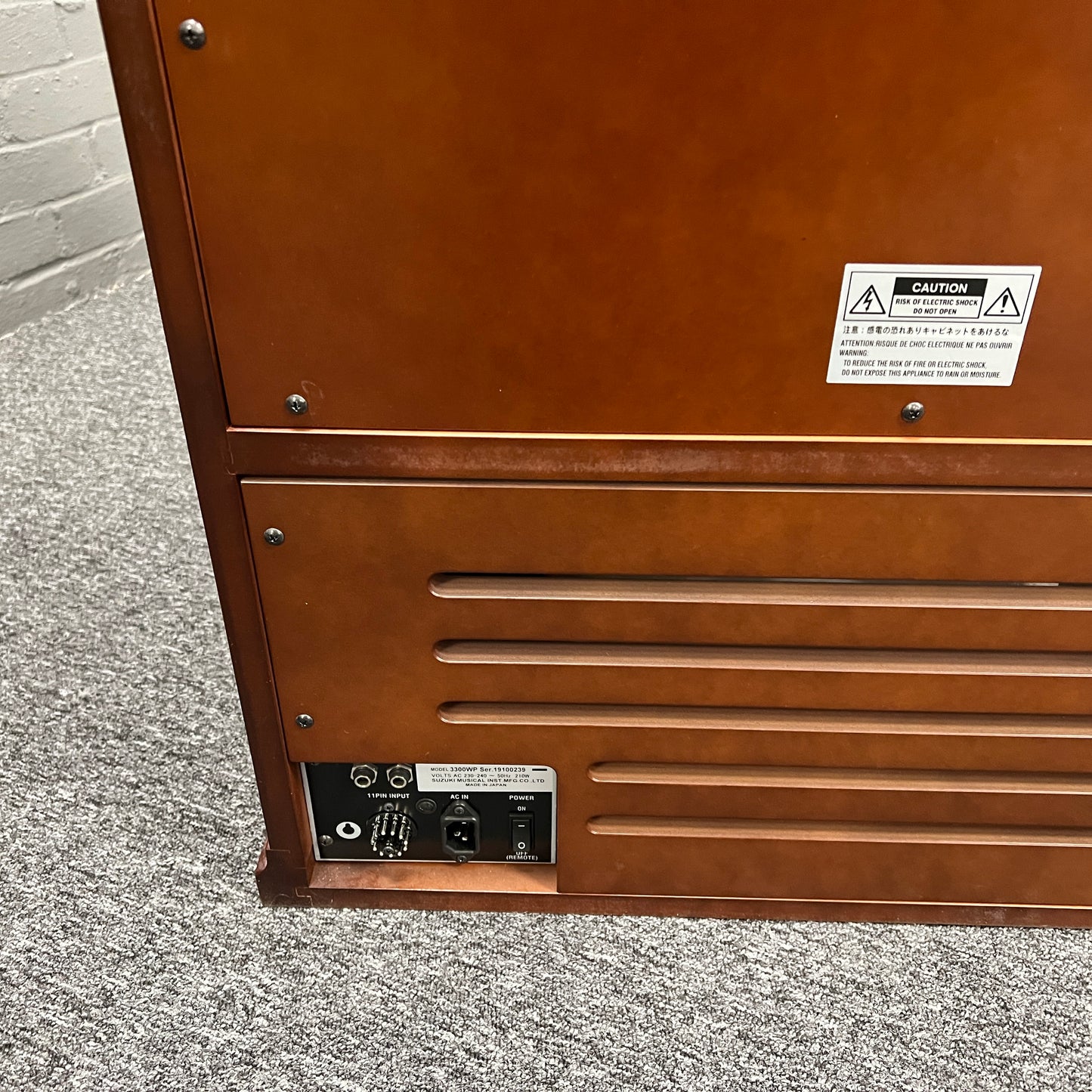 Hammond Leslie 3300W Rotary Speaker, Wood, Incl 11 Pin Cable; Serial No: 19100239 | Second Hand