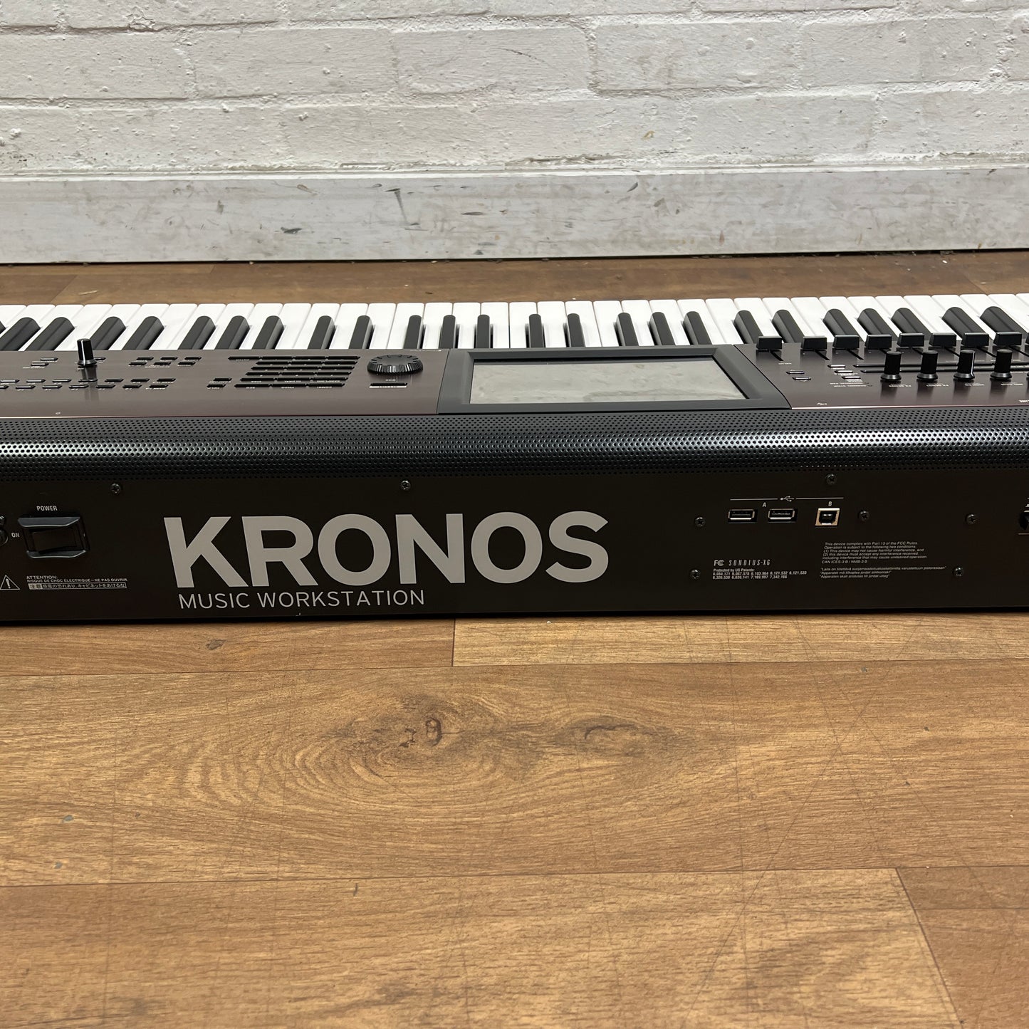 Korg Kronos 2 88-LS Keyboard; Serial No: 261932 | Second Hand