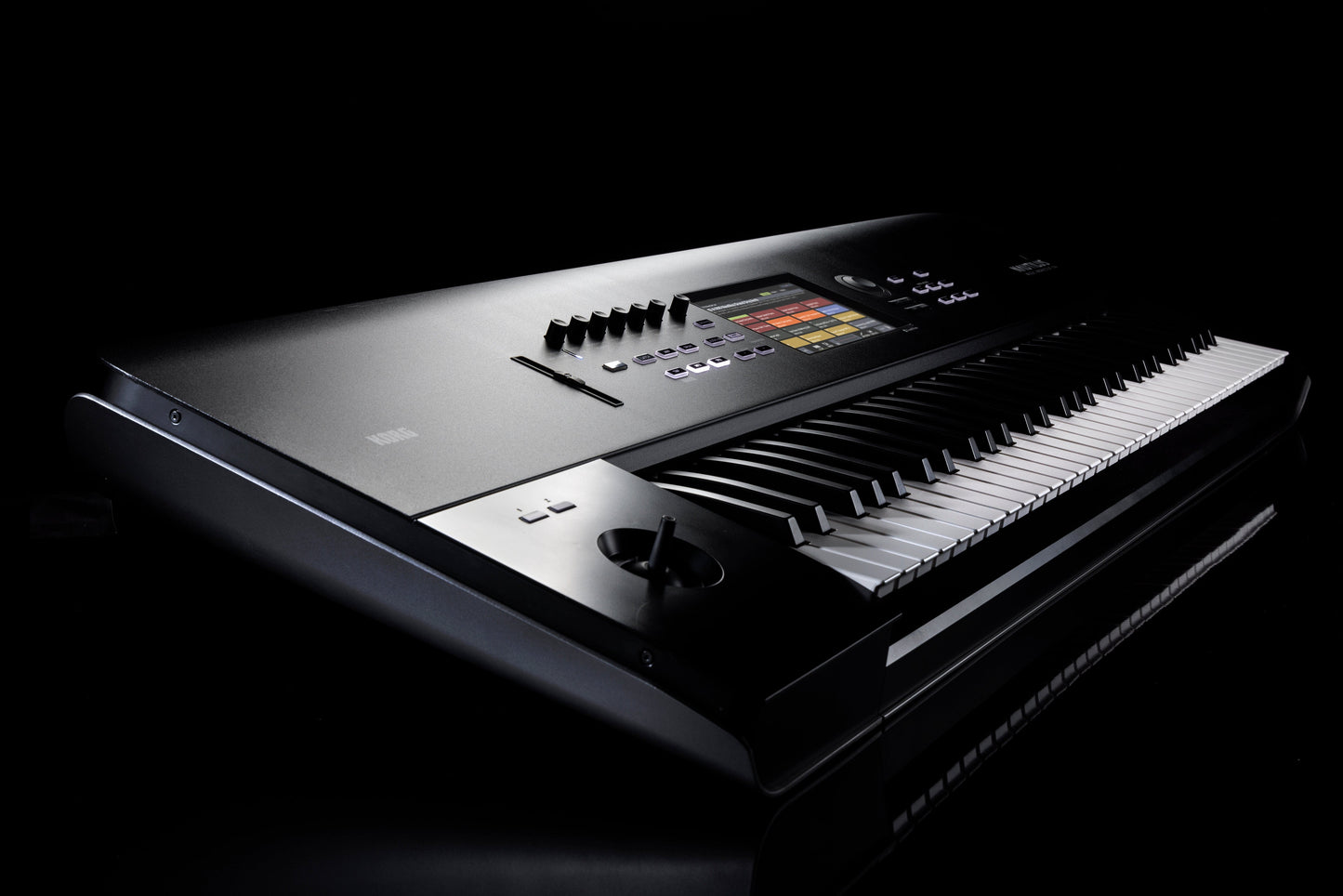 Korg Nautilus AT 88 Music Workstation with Aftertouch