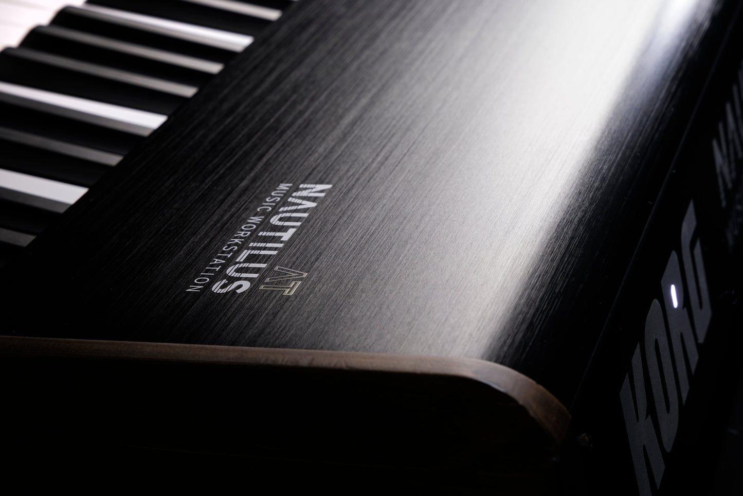 Korg Nautilus AT 61 Music Workstation with Aftertouch