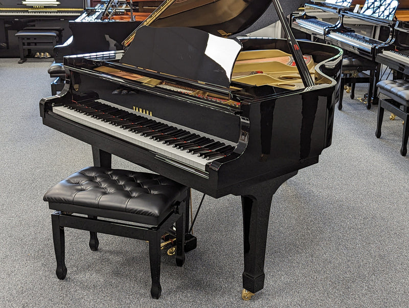 Reconditioned Yamaha C3 Polished Ebony Grand Piano Upright Piano with Matching Stool Serial No: B2531979