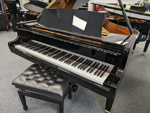 Second Hand Kawai GL10 Grand Piano; Polished Ebony: Serial No: F151461