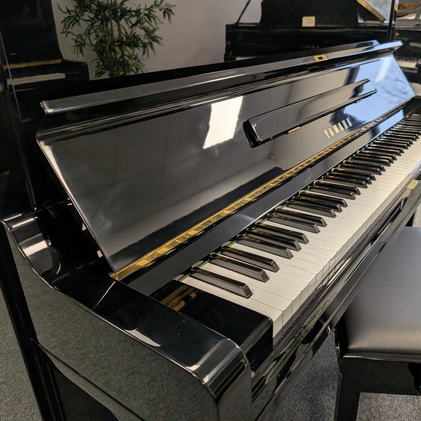 Yamaha Certified Reconditioned U3 Upright Piano With Stool; Ser No H1436426