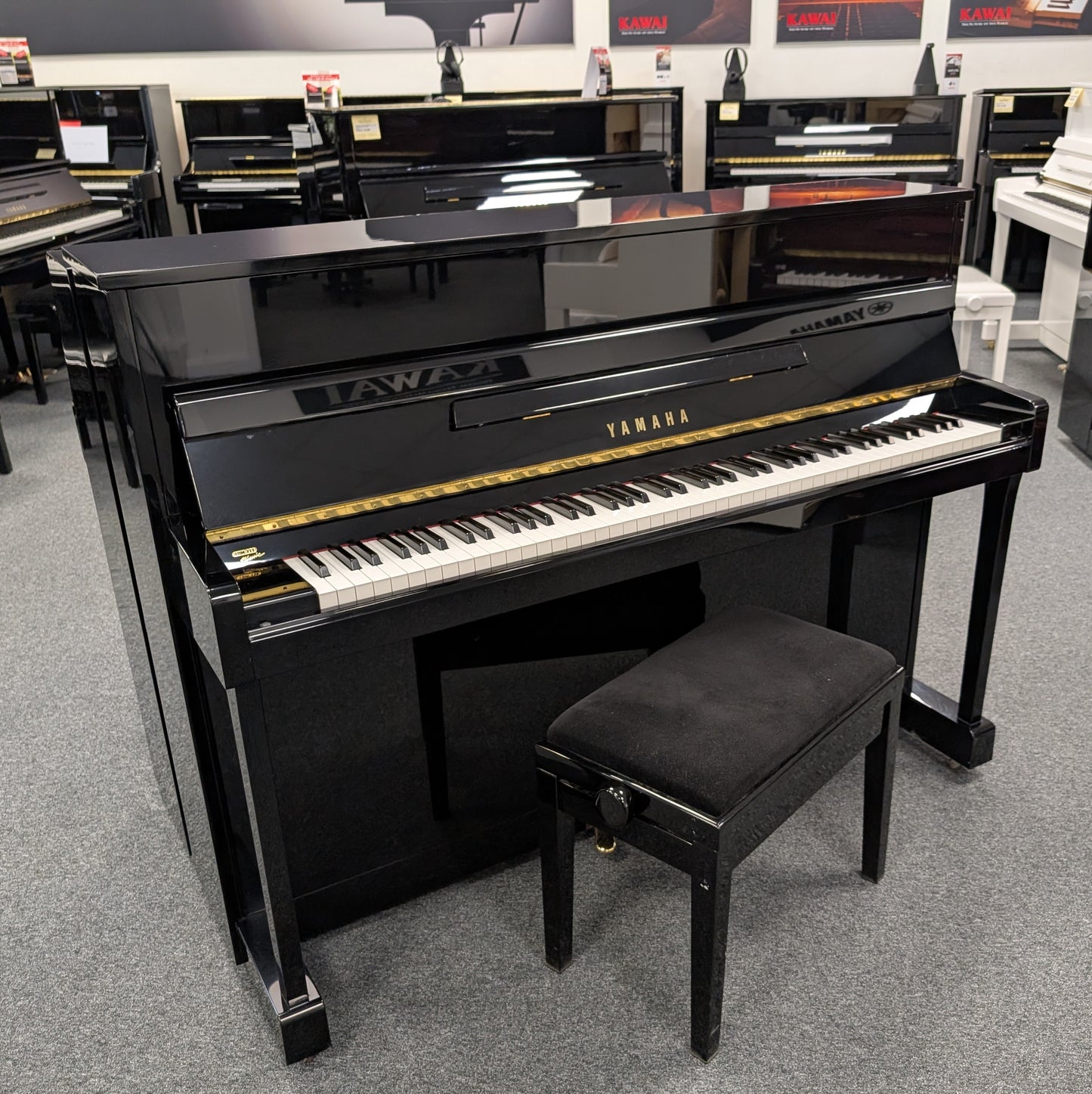 Yamaha M112 Upright Piano; Polished Ebony: Serial No: 6179454 | Second Hand