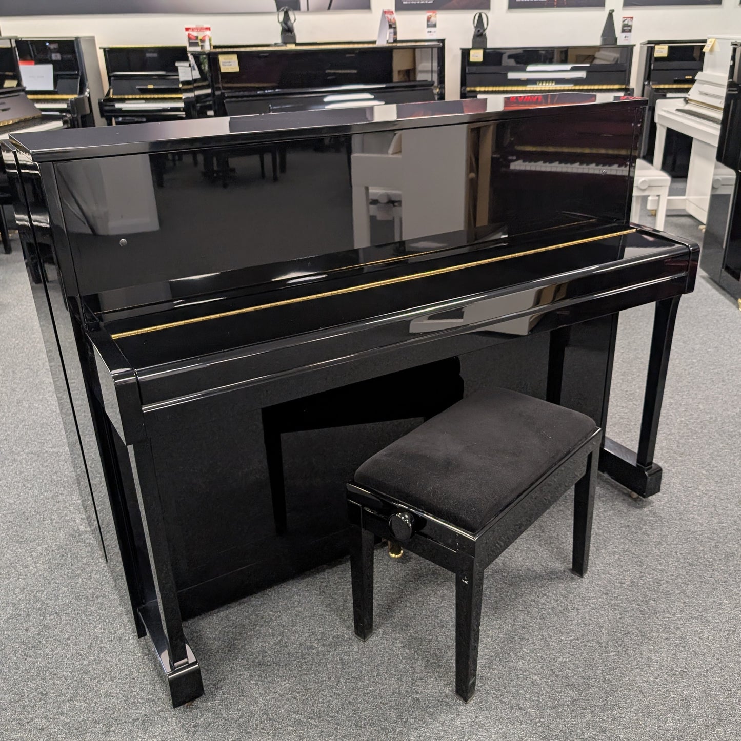 Yamaha M112 Upright Piano; Polished Ebony: Serial No: 6179454 | Second Hand