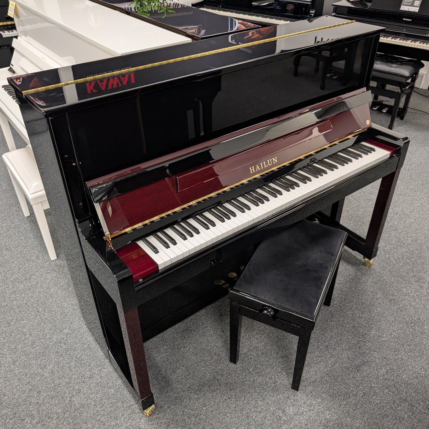 Hailun H1EP Upright Piano in Polished Ebony: Serial No: 1555636 | Second Hand