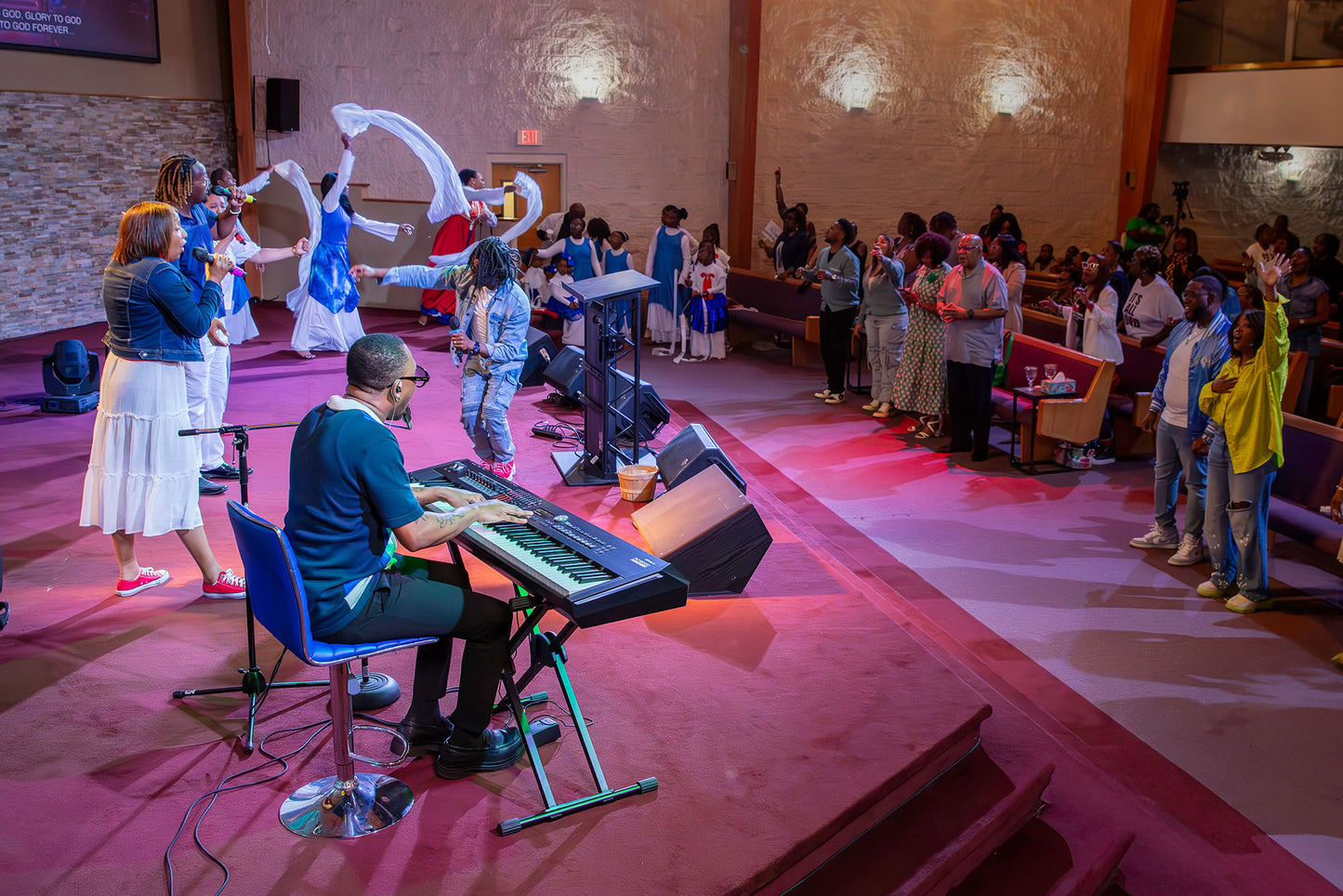 Roland RD2000 EX Expanded Stage Piano